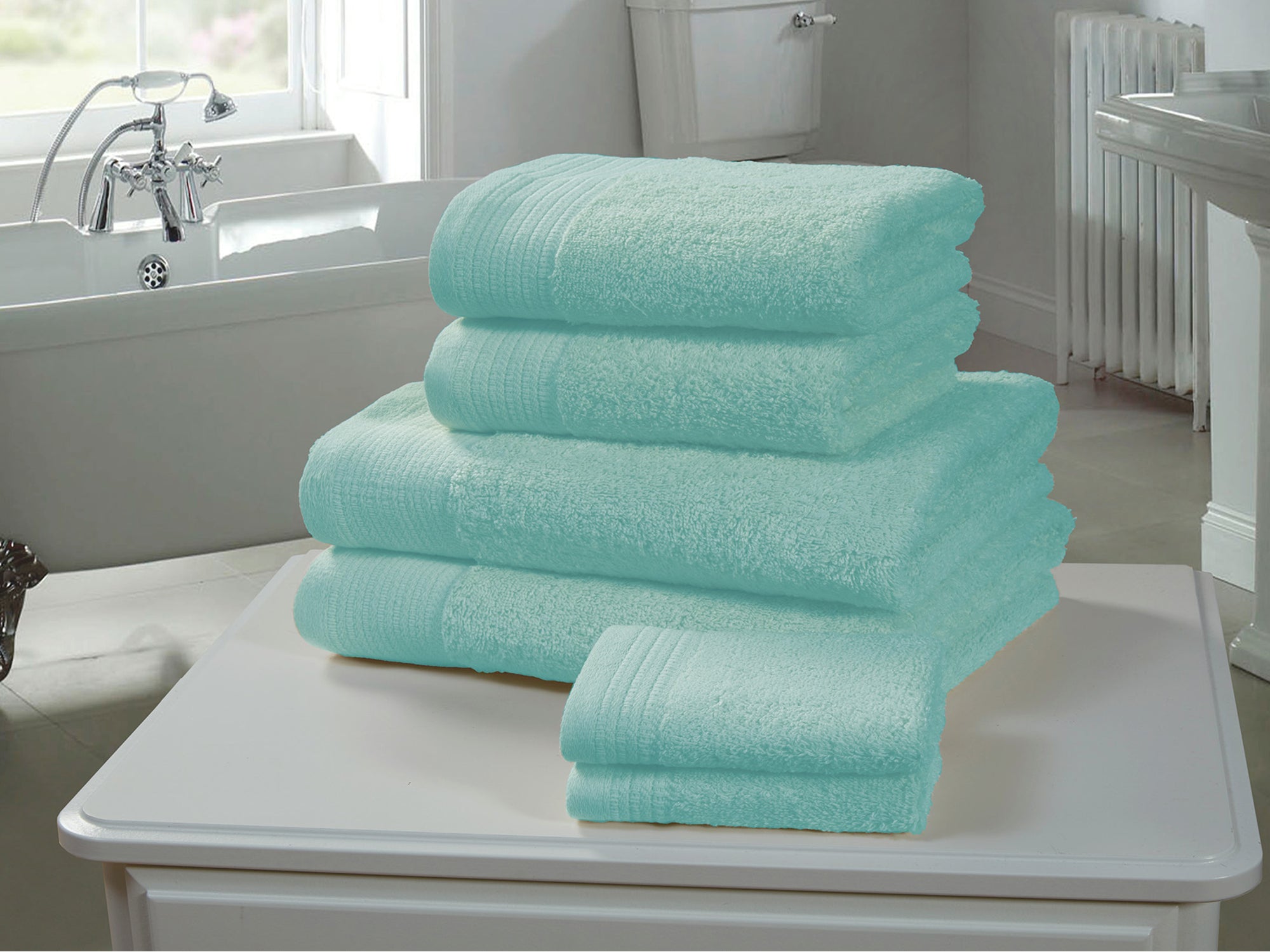 Turquoise bathroom outlet towels